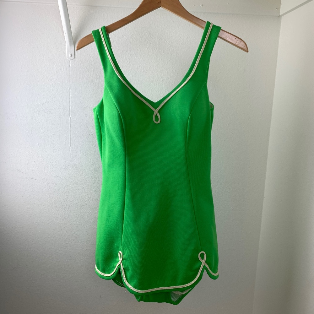 Retro 60s Sand Castle Swim suit Green size 16